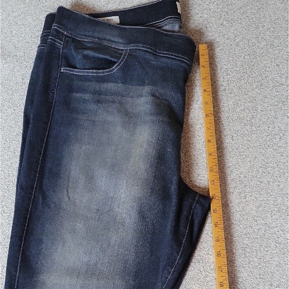 Torrid Women’s Dark Lean Jeans Crop Size 3 Plus - Picture 4 of 7